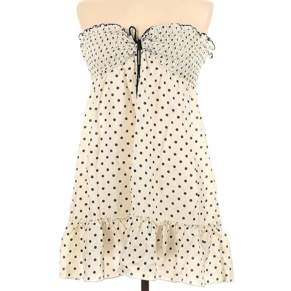 Black and white polkadot juicy couture dress | perfect dress for date night